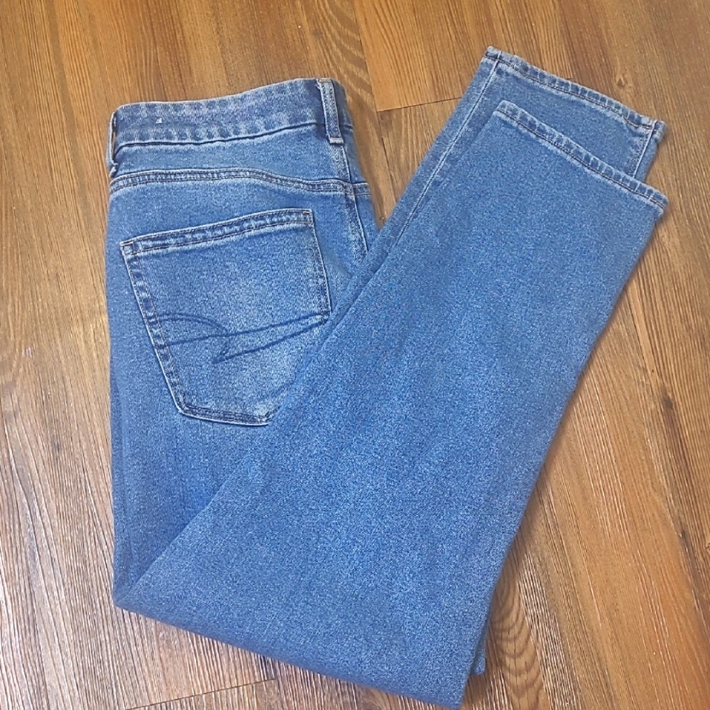 American Eagle Outfitters Blue Straight Leg Jeans‎ used good condition.